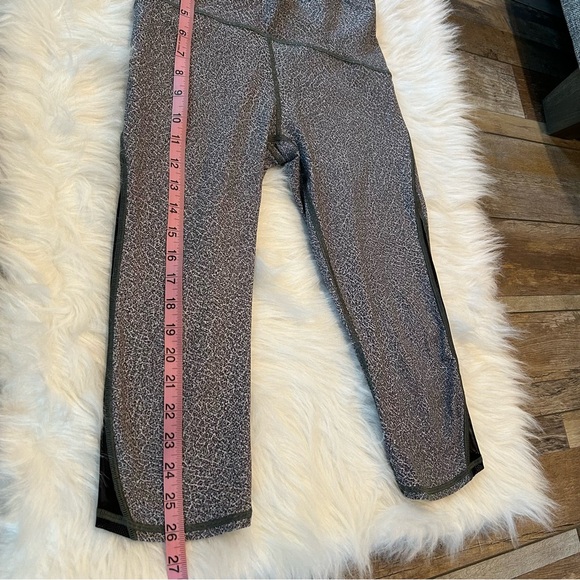Lululemon Crop Leggings | 8 - Picture 5 of 9